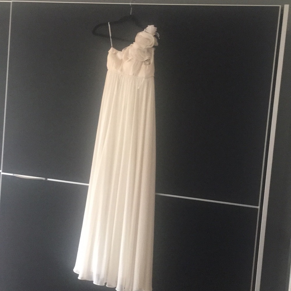 Prom dress  similar to Kate! - Picture 3 of 7